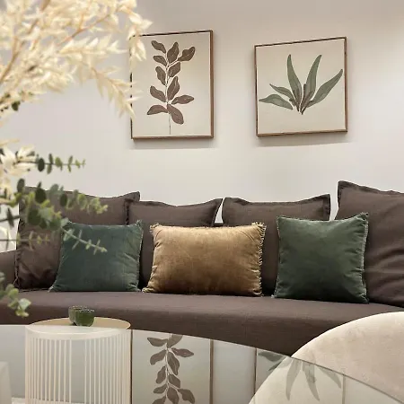 Morea 18 Elegant Independent باري