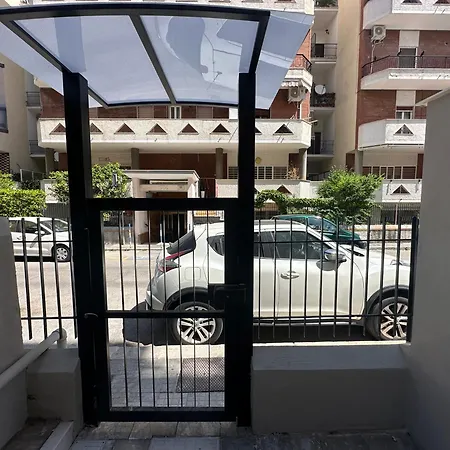 Morea 18 Elegant Independent * باري